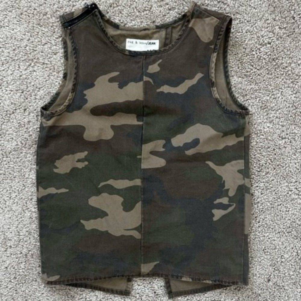 Rag & Bone Nicole Camo Print Top w Open Back XS